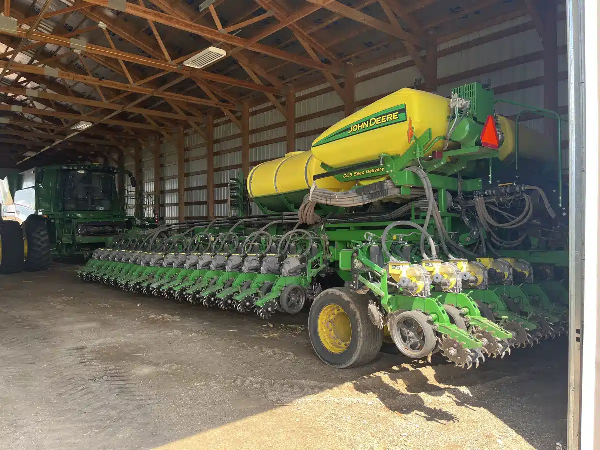 Gallery image 2 for Used 2012 John Deere DB80 Planter
