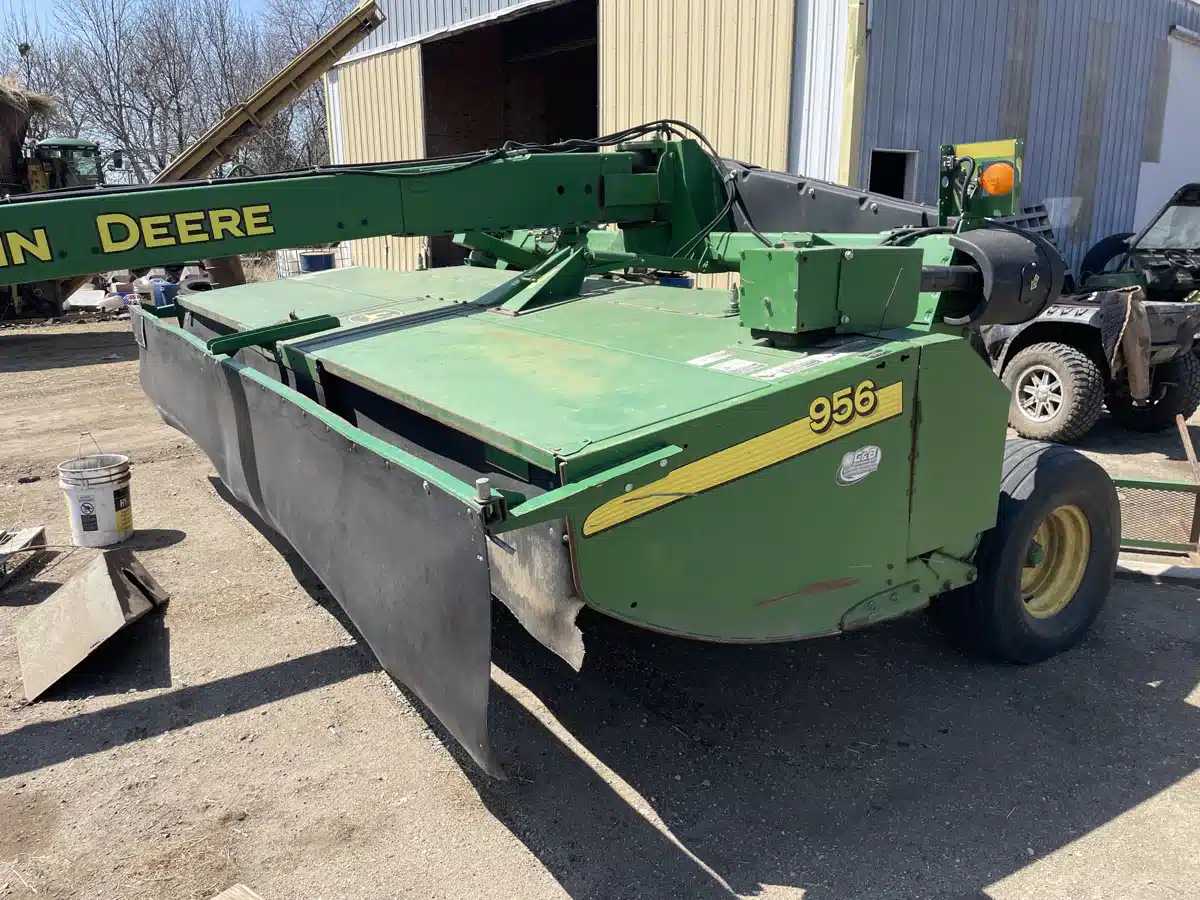 Gallery image 2 for Used 2013 John Deere 956 Disc Mower Conditioner