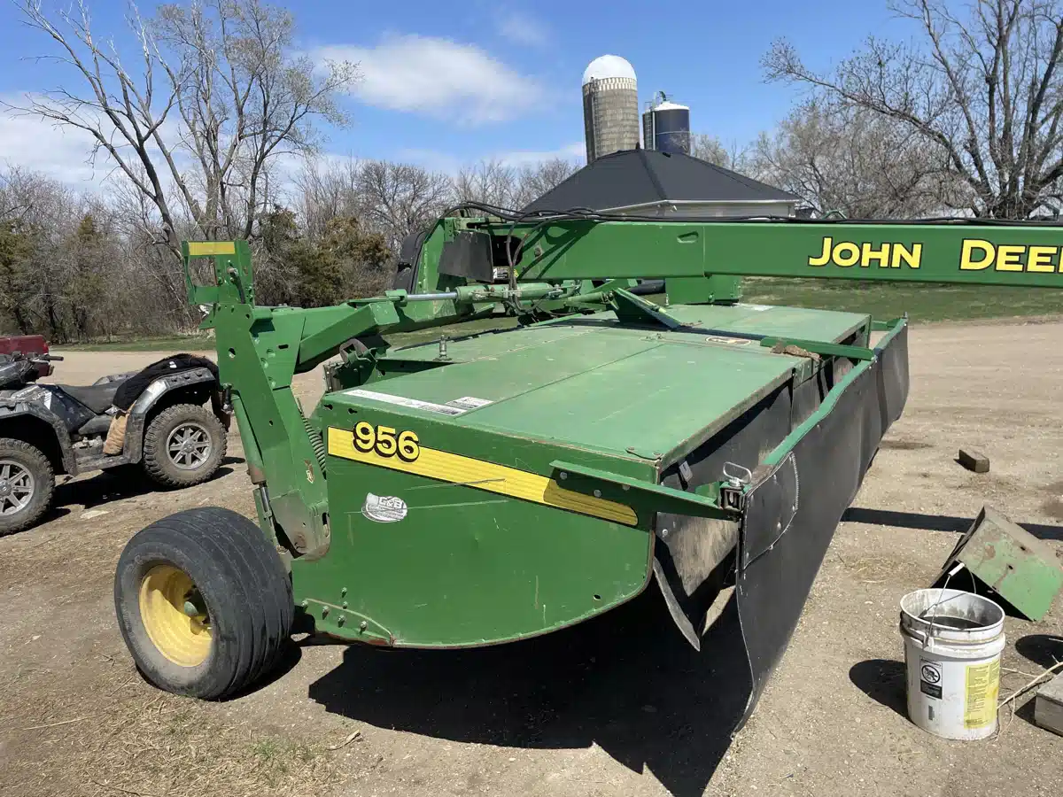 Gallery image 1 for Used 2013 John Deere 956 Disc Mower Conditioner