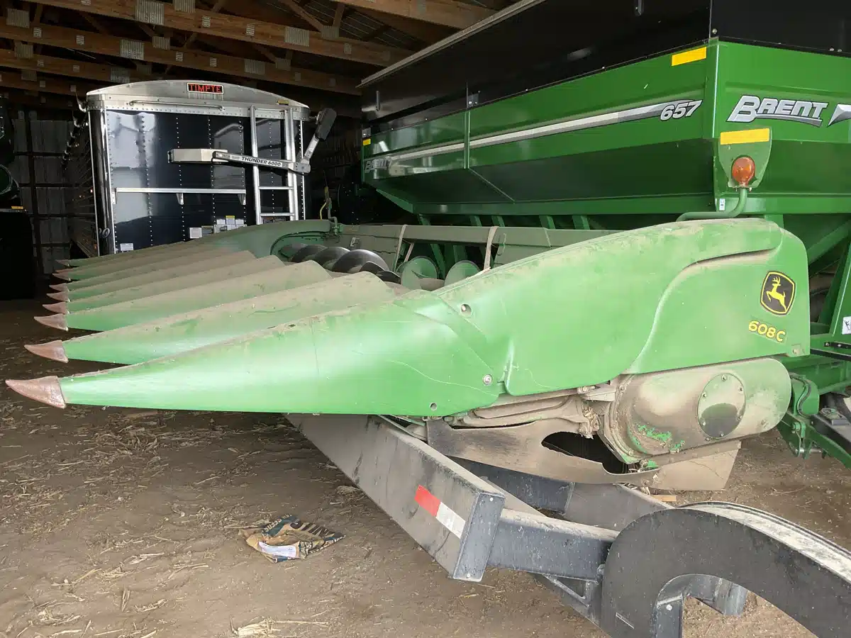 Gallery image 1 for Used 2010 John Deere 608C Header - Row Crop