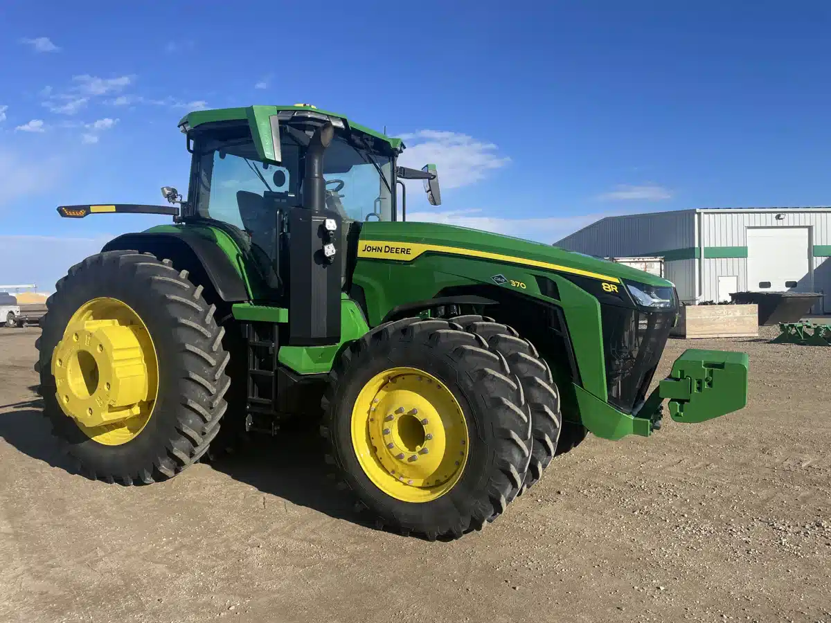 Gallery image 1 for Used 2024 John Deere 8R 370 Tractor