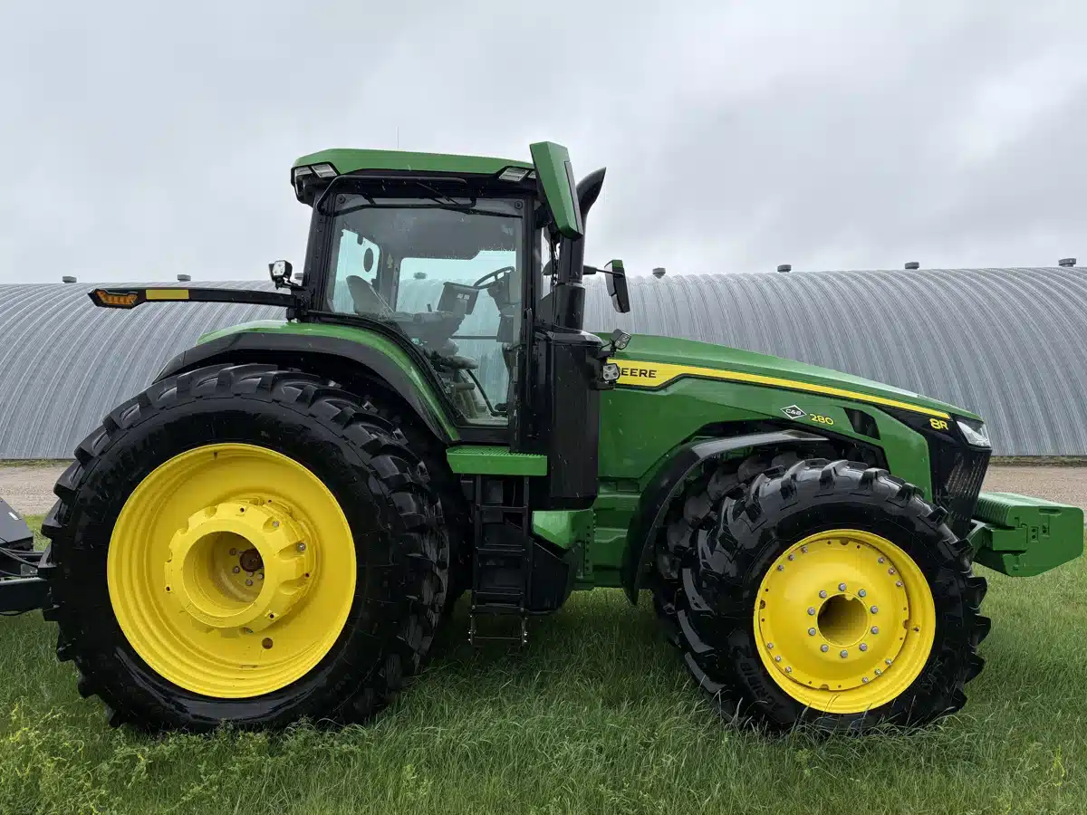Gallery image 2 for Used 2024 John Deere 8R 280 Tractor
