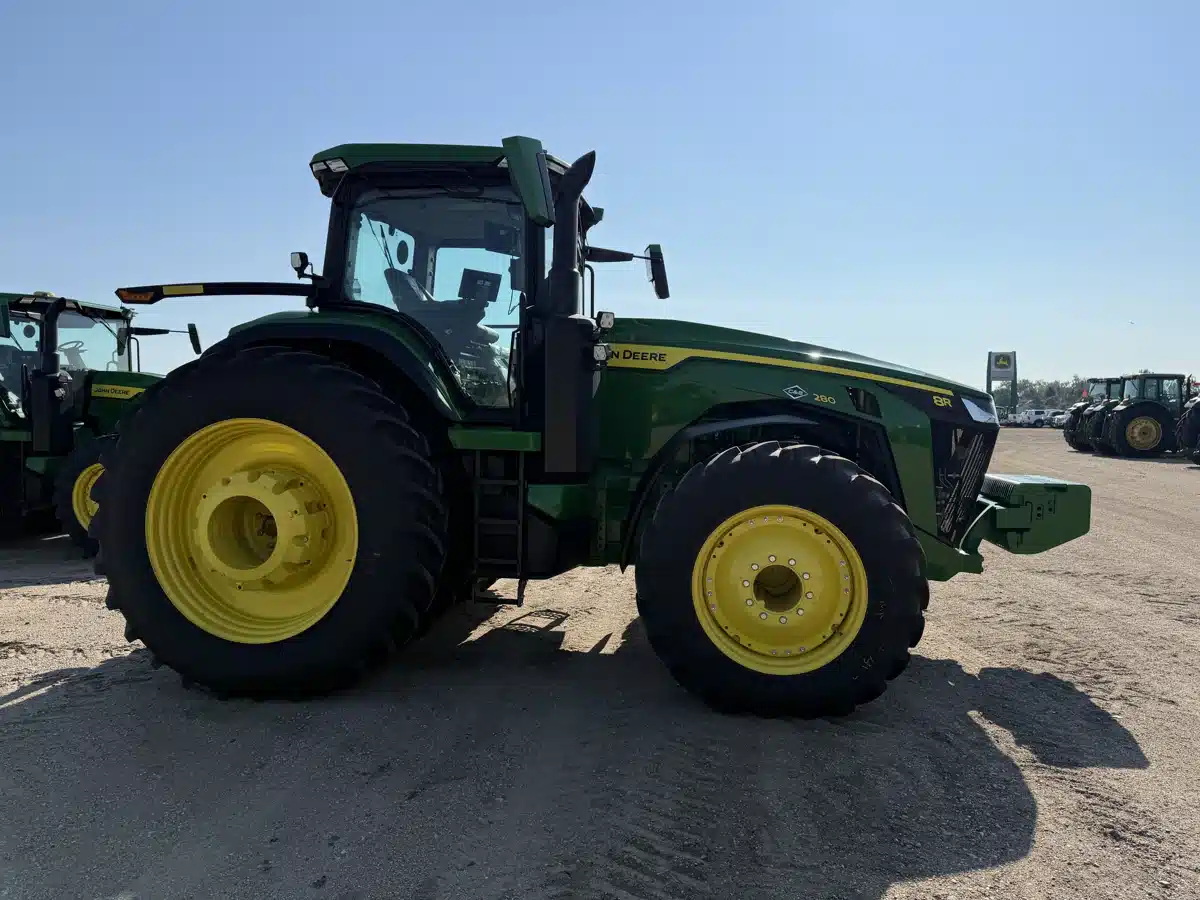 Gallery image 2 for Used 2024 John Deere 8R 280 Tractor
