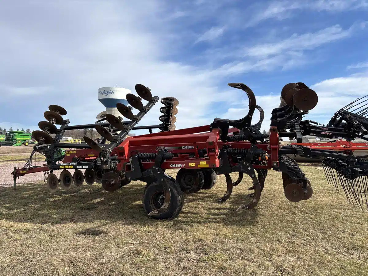 Gallery image 1 for Used 2016 Case IH 875 Ripper