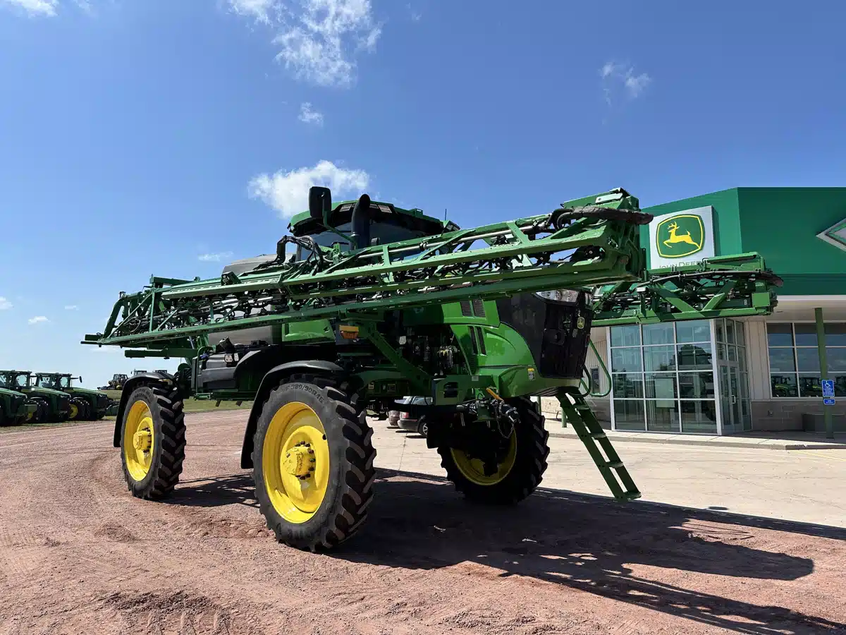 Gallery image 2 for Used 2024 John Deere 412R Sprayer - Self Propelled