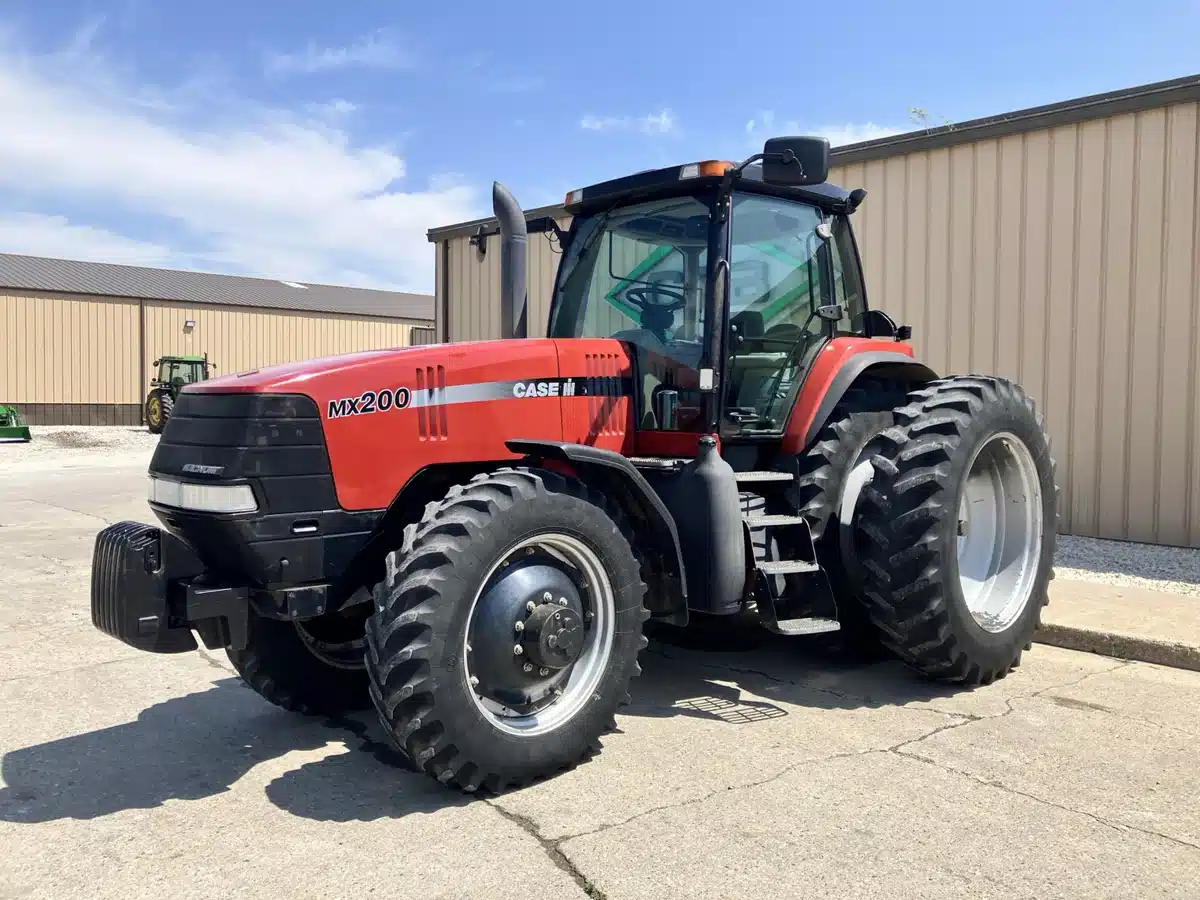Gallery image 1 for Used 2002 Case IH MX200 Tractor