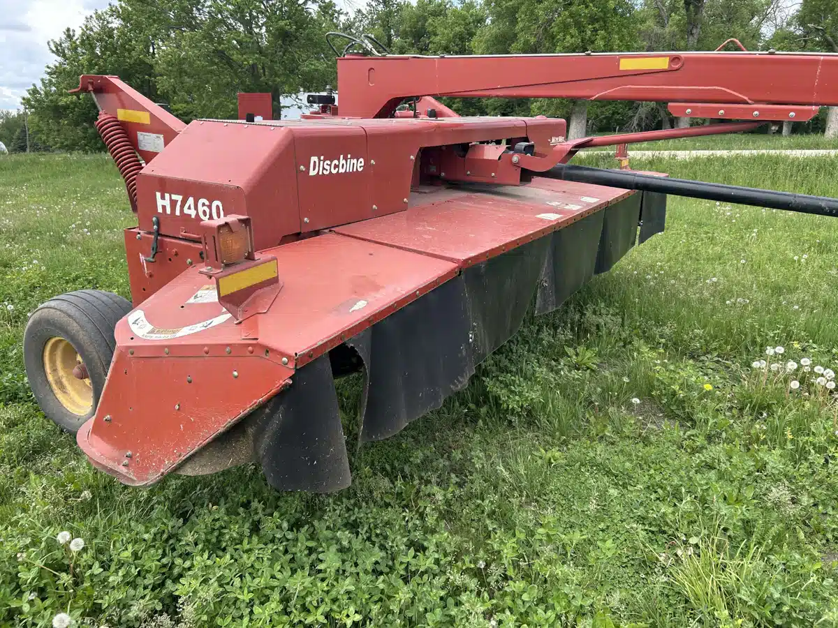 Gallery image 2 for Used 2012 New Holland H7460 Disc Mower Conditioner