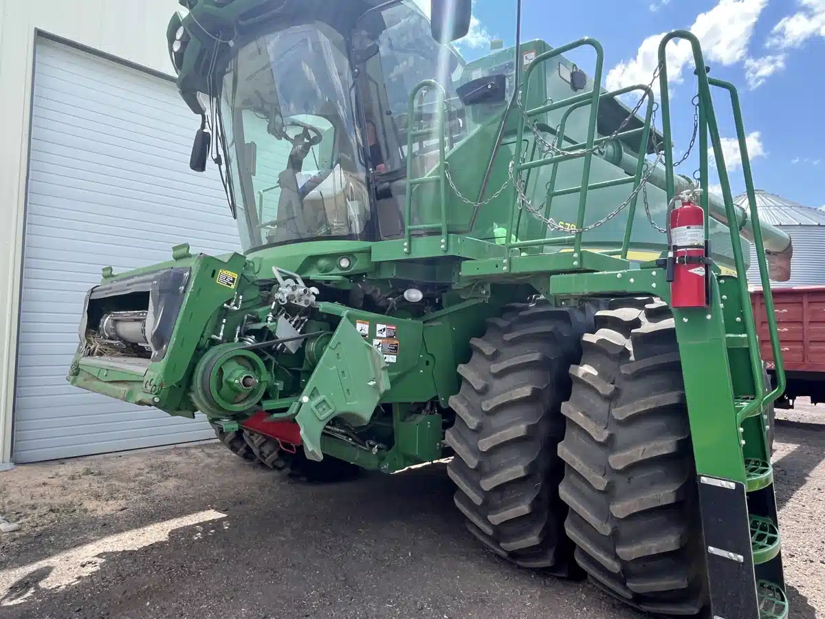 Gallery image 2 for Used 2020 John Deere S780 Combine