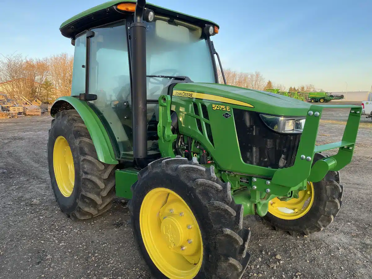 Gallery image 1 for Used 2024 John Deere 5075E Tractor
