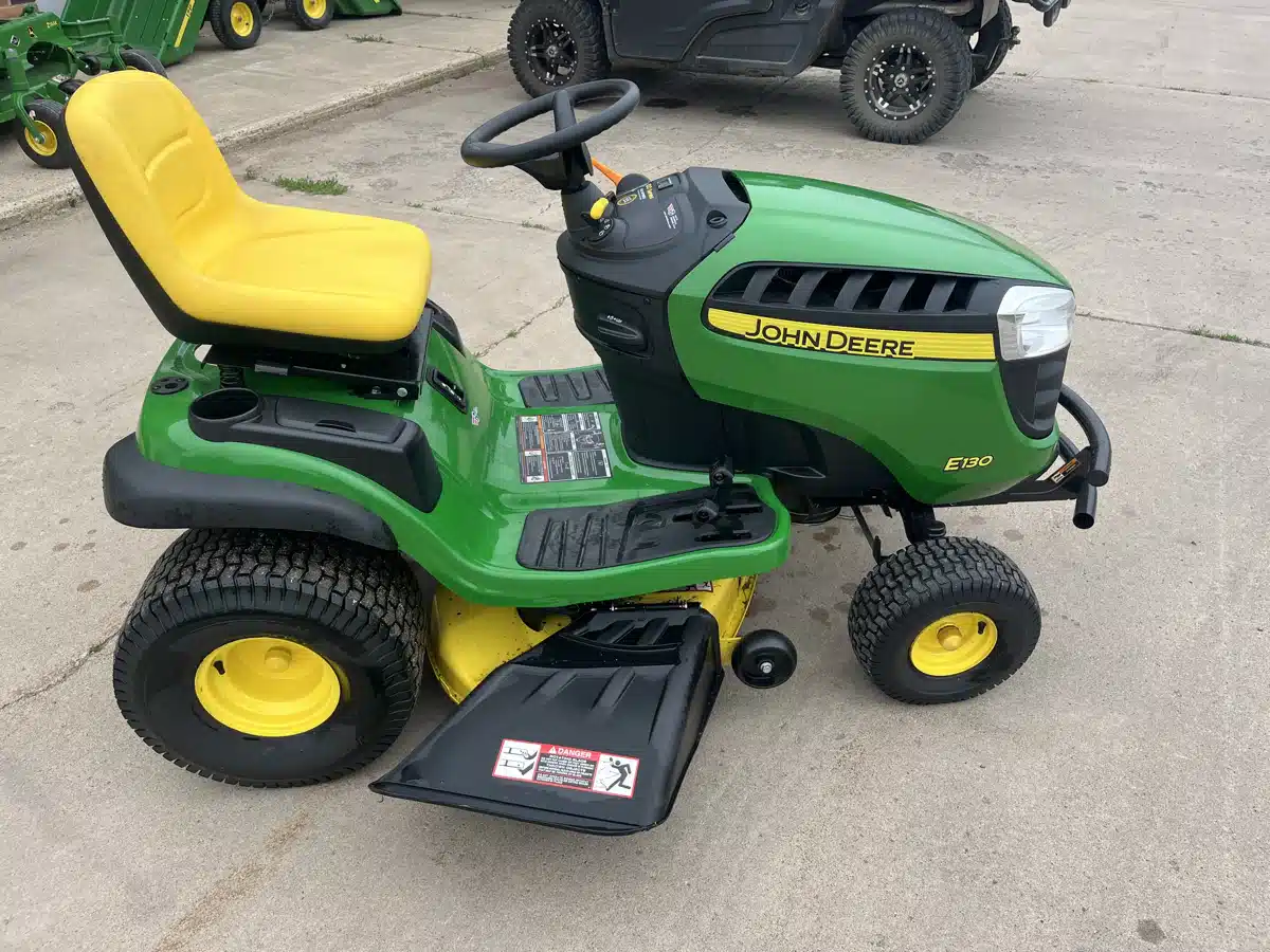 Gallery image 2 for Used 2019 John Deere E130 Lawn Tractor