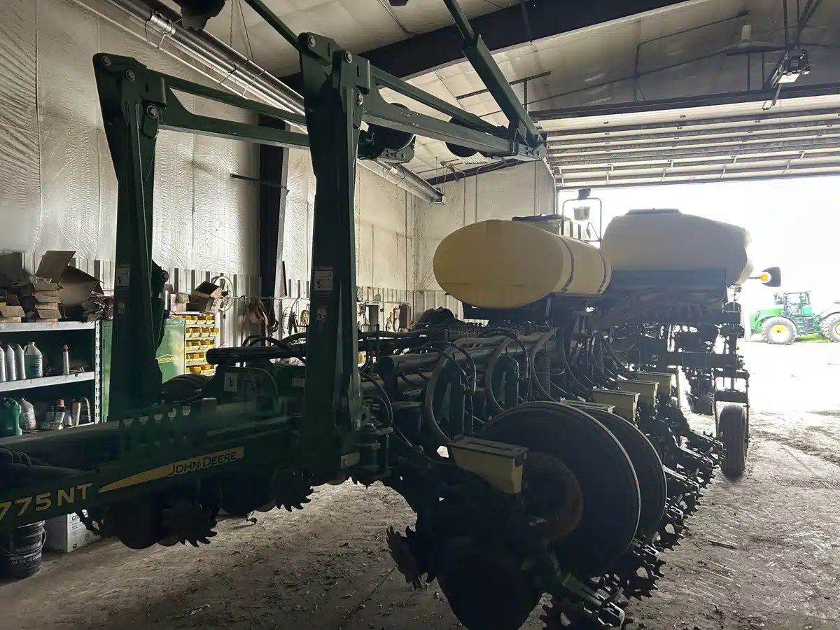 Gallery image 1 for Used 2018 John Deere 1775NT Planter