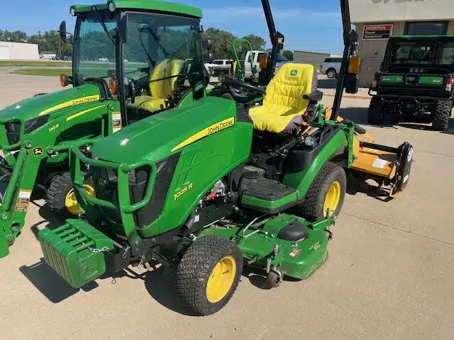 Gallery image 1 for Used 2022 John Deere 1025R Tractor
