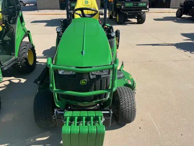 Gallery image 2 for Used 2022 John Deere 1025R Tractor