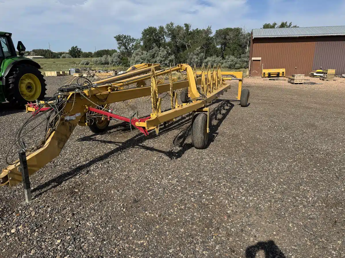 Gallery image 2 for Used 2020 Vermeer VR1428 Rake