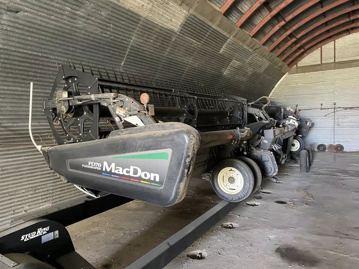 Gallery image 1 for Used 2010 MacDon FD70 Header - Draper