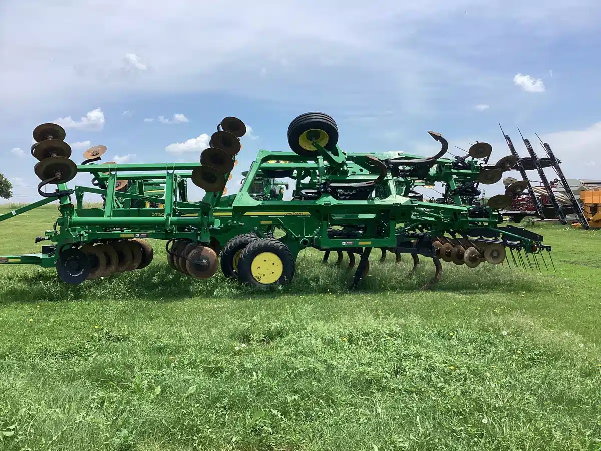 Gallery image 1 for Used 2021 John Deere 2730 Ripper