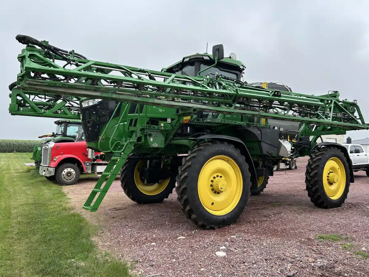 Gallery image 1 for Used 2025 John Deere 412R Sprayer - Self Propelled