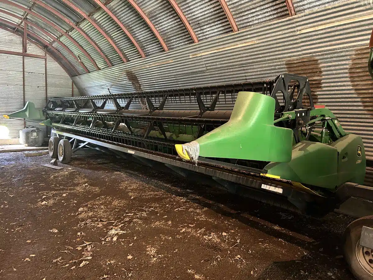 Gallery image 1 for Used 2010 John Deere 635F Header - Flex