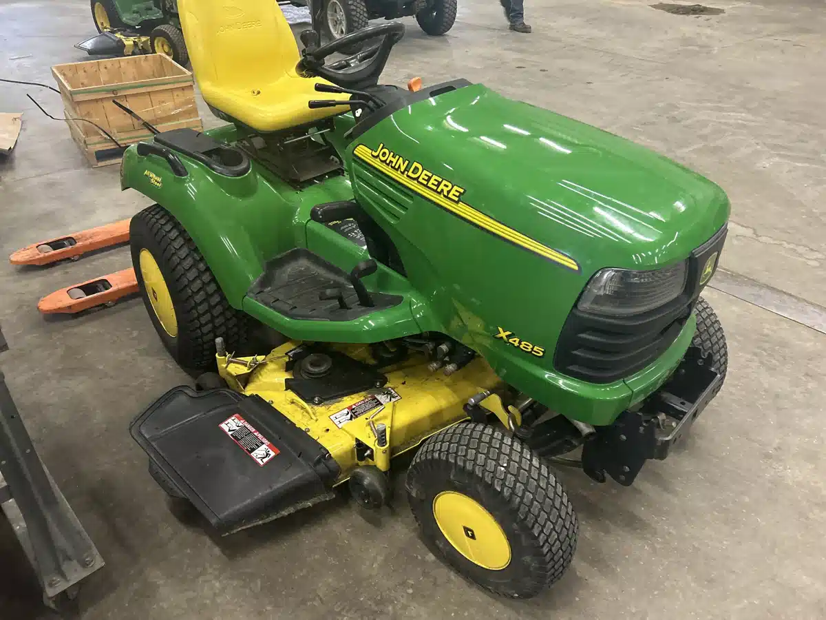 Gallery image 2 for Used 2002 John Deere X485 Lawn Tractor