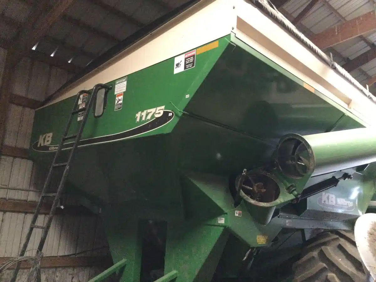 Gallery image 1 for Used 2016 Killbros 1175 Grain Cart