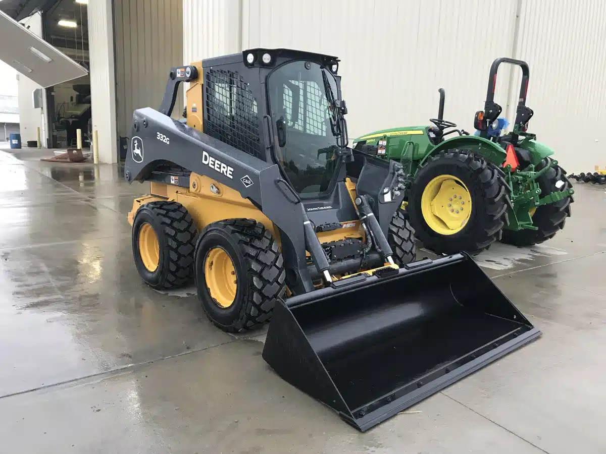 Gallery image 2 for Used 2020 John Deere 332G Skid Steer