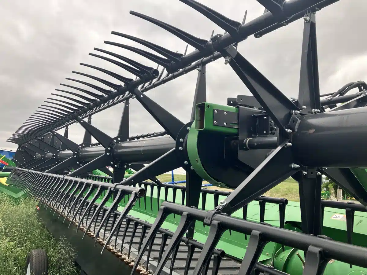 Gallery image 1 for 2022 John Deere RD45F Header - Flex