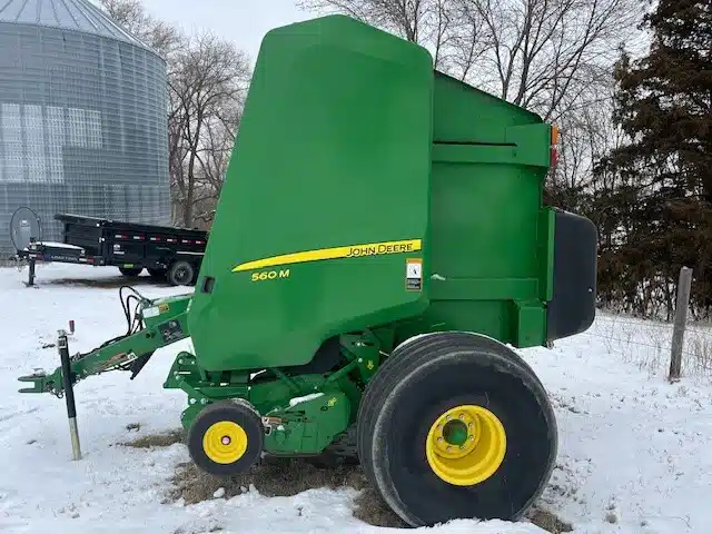 Gallery image 2 for Used 2019 John Deere 560M Round Baler