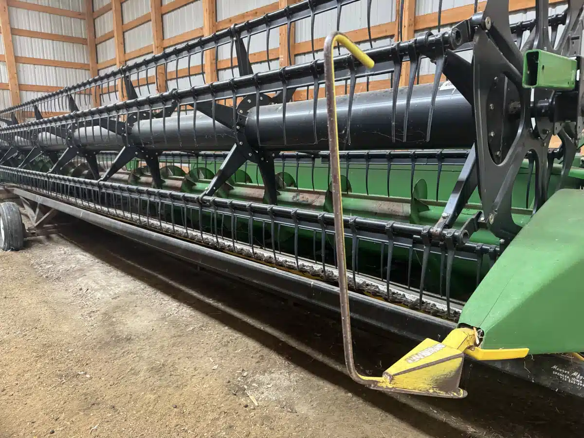 Gallery image 1 for Used 2014 John Deere 635F Header - Flex