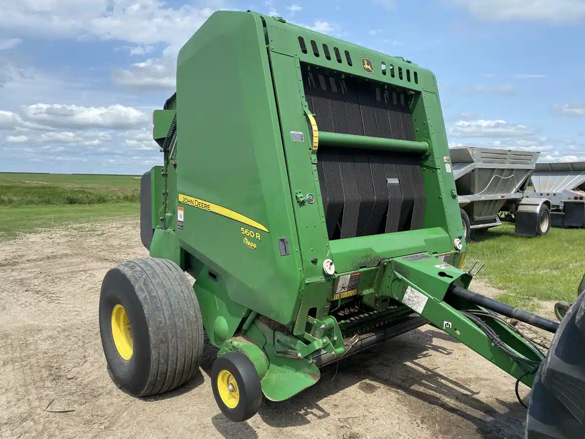 Gallery image 1 for Used 2019 John Deere 560R Round Baler