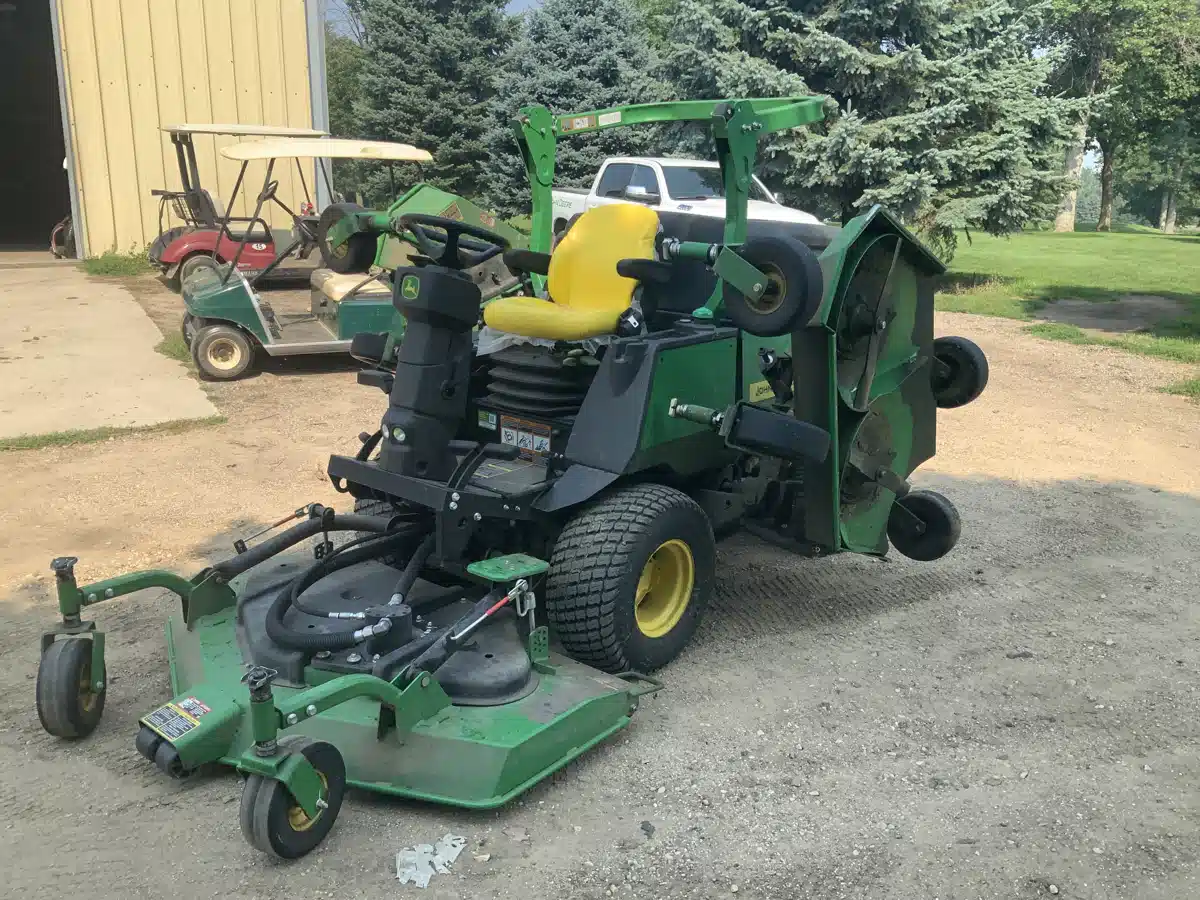 Gallery image 2 for Used 2023 John Deere 1600 Mower - Front Deck
