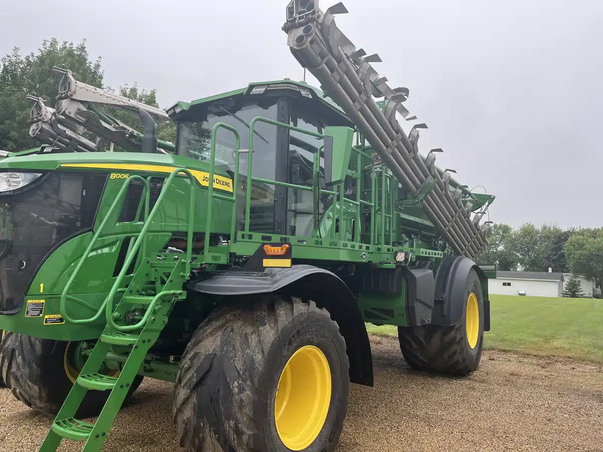 Gallery image 2 for Used 2024 John Deere 800R Anhydrous Applicator