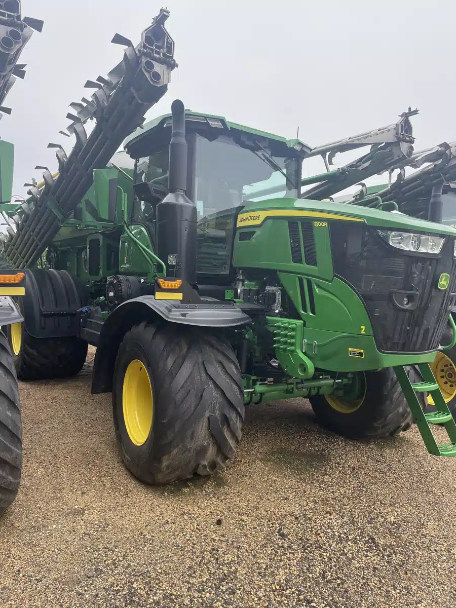 Gallery image 1 for Used 2024 John Deere 800R Anhydrous Applicator