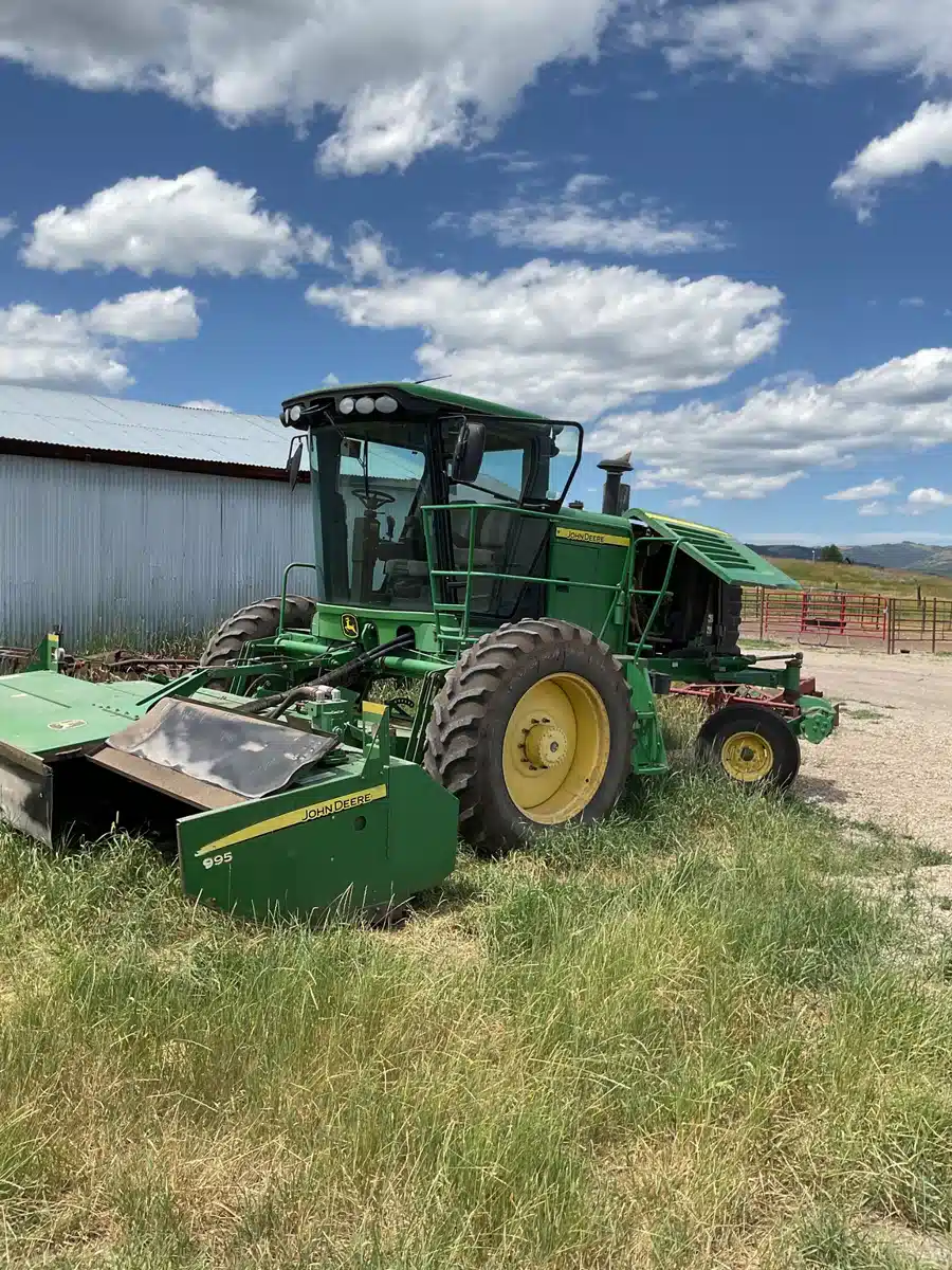Gallery image 1 for Used 2012 John Deere R450 Windrower