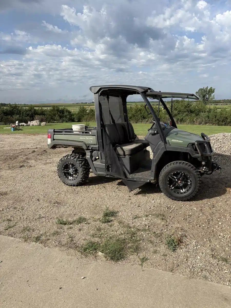 Gallery image 2 for Used 2021 John Deere XUV 835M Utility Vehicle