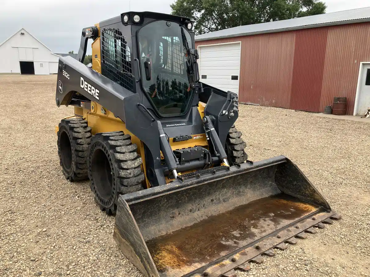 Gallery image 1 for Used 2018 John Deere 332G Skid Steer