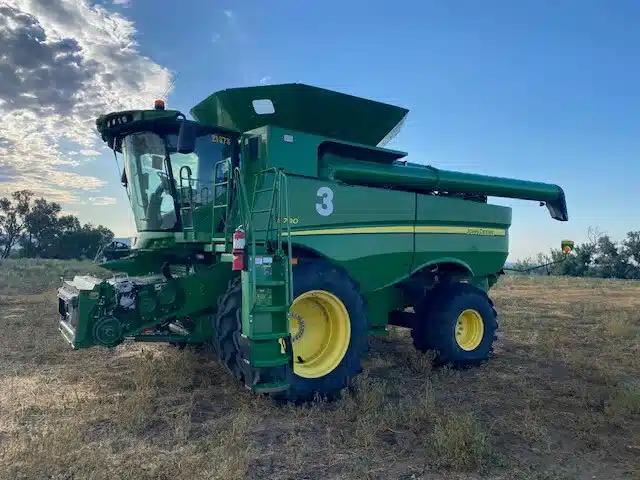 Gallery image 2 for Used 2019 John Deere S780 Combine