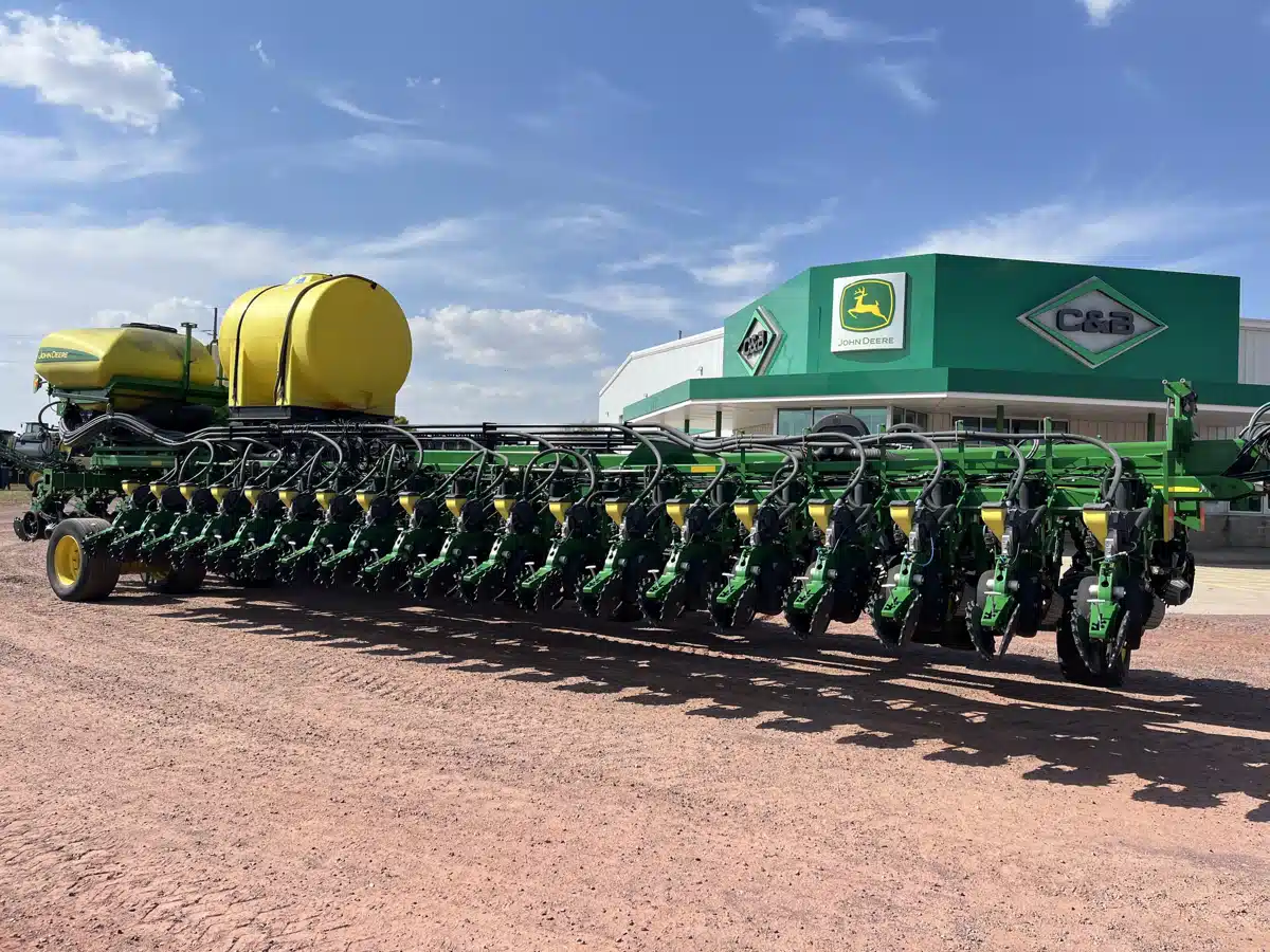 Gallery image 1 for Used 2012 John Deere DB88 Planter