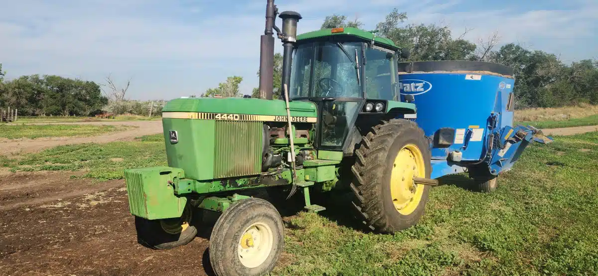 Gallery image 2 for Used 1979 John Deere 4440 Tractor