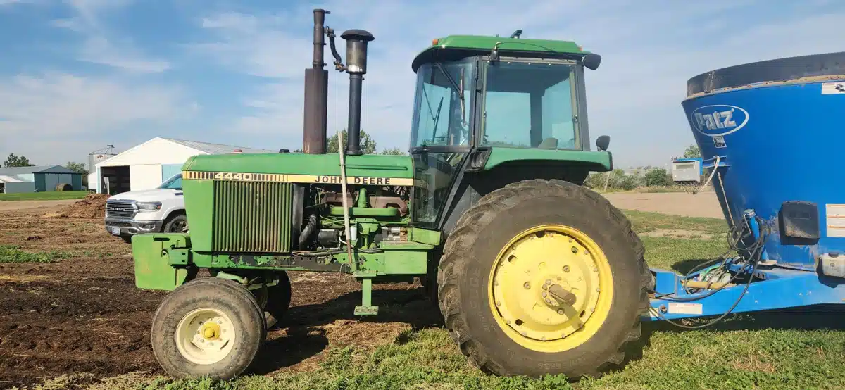 Gallery image 1 for Used 1979 John Deere 4440 Tractor