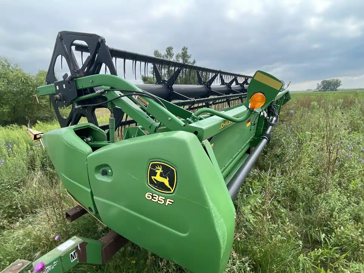 Gallery image 1 for 2010 John Deere 635 Header - Flex
