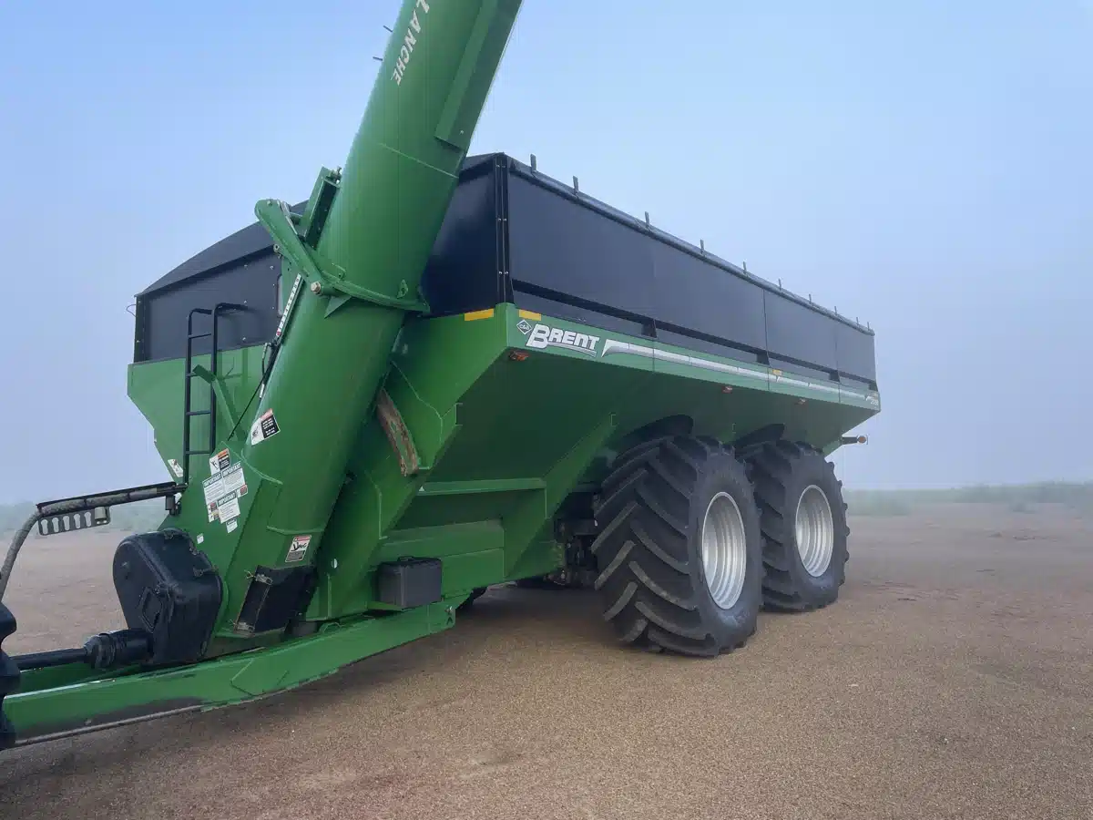 Gallery image 1 for Used 2019 Brent 2096 Grain Cart
