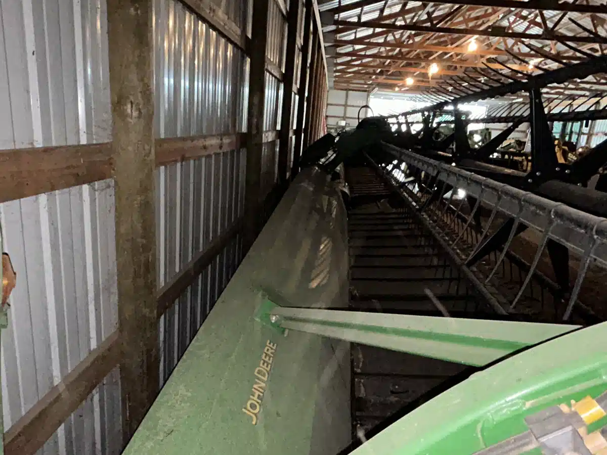 Gallery image 2 for Used 2013 John Deere 640FD Header - Draper