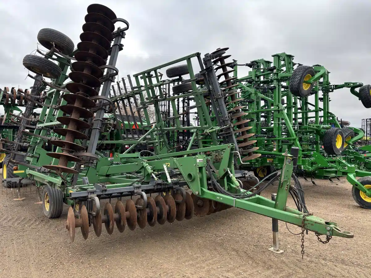 Gallery image 1 for Used 2004 John Deere 726 Mulch Finisher