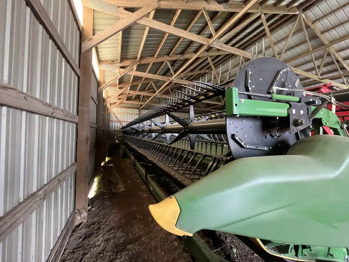 Gallery image 1 for Used 2017 John Deere 645FD Header - Draper