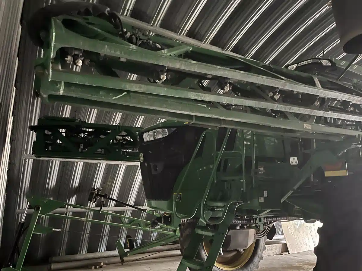 Gallery image 2 for Used 2023 John Deere 612R Sprayer - Self Propelled