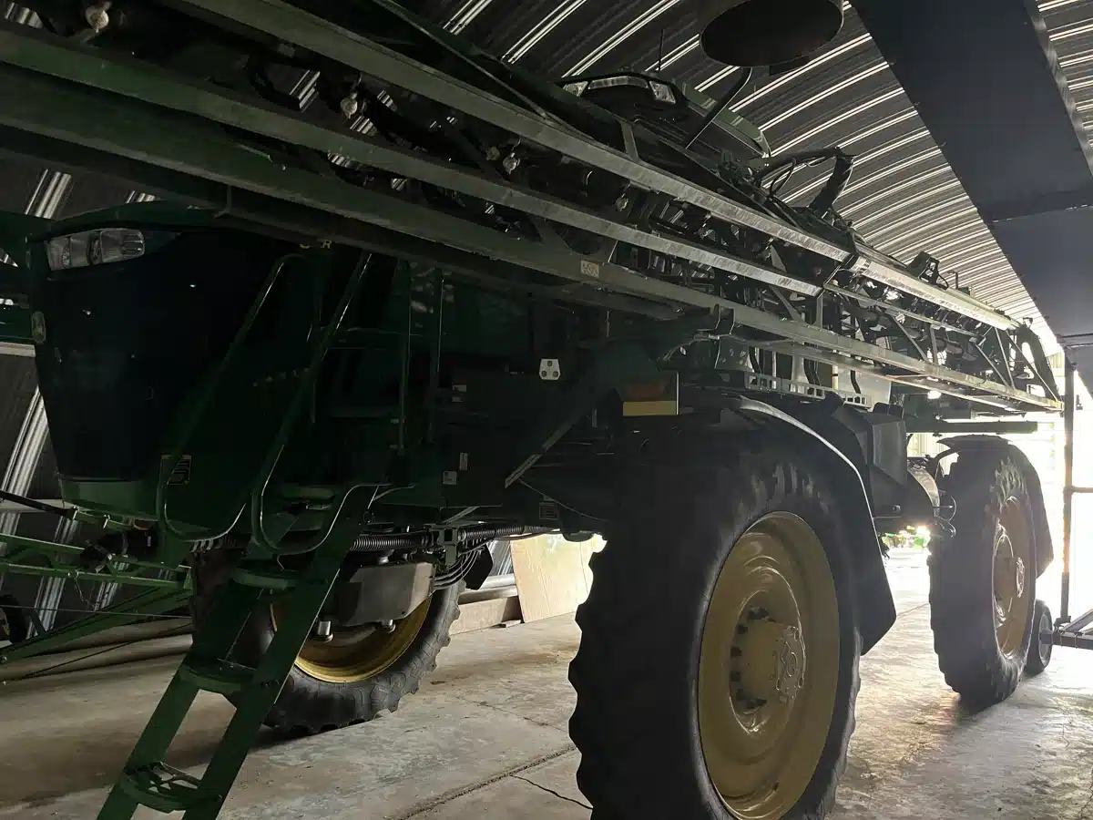 Gallery image 1 for Used 2023 John Deere 612R Sprayer - Self Propelled