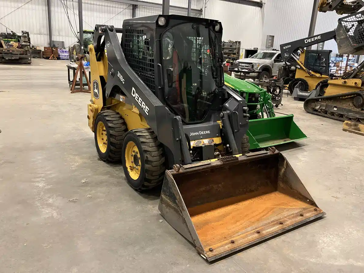 Gallery image 1 for Used 2022 John Deere 318G Skid Steer