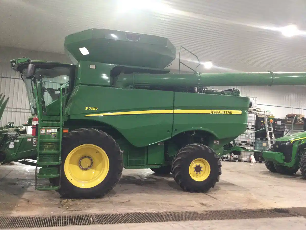 Gallery image 1 for Used 2021 John Deere S780 Combine