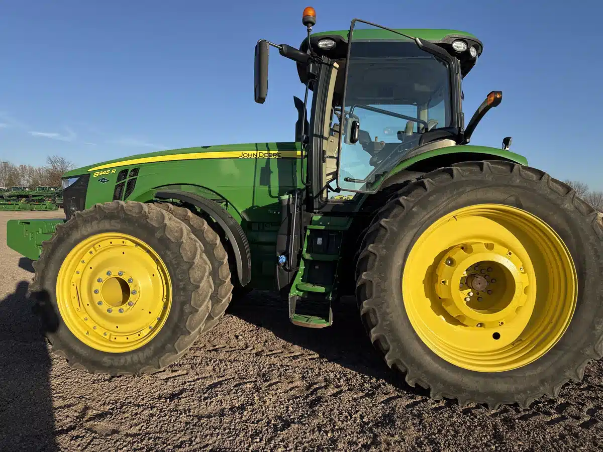 Gallery image 2 for Used 2019 John Deere 8345R Tractor