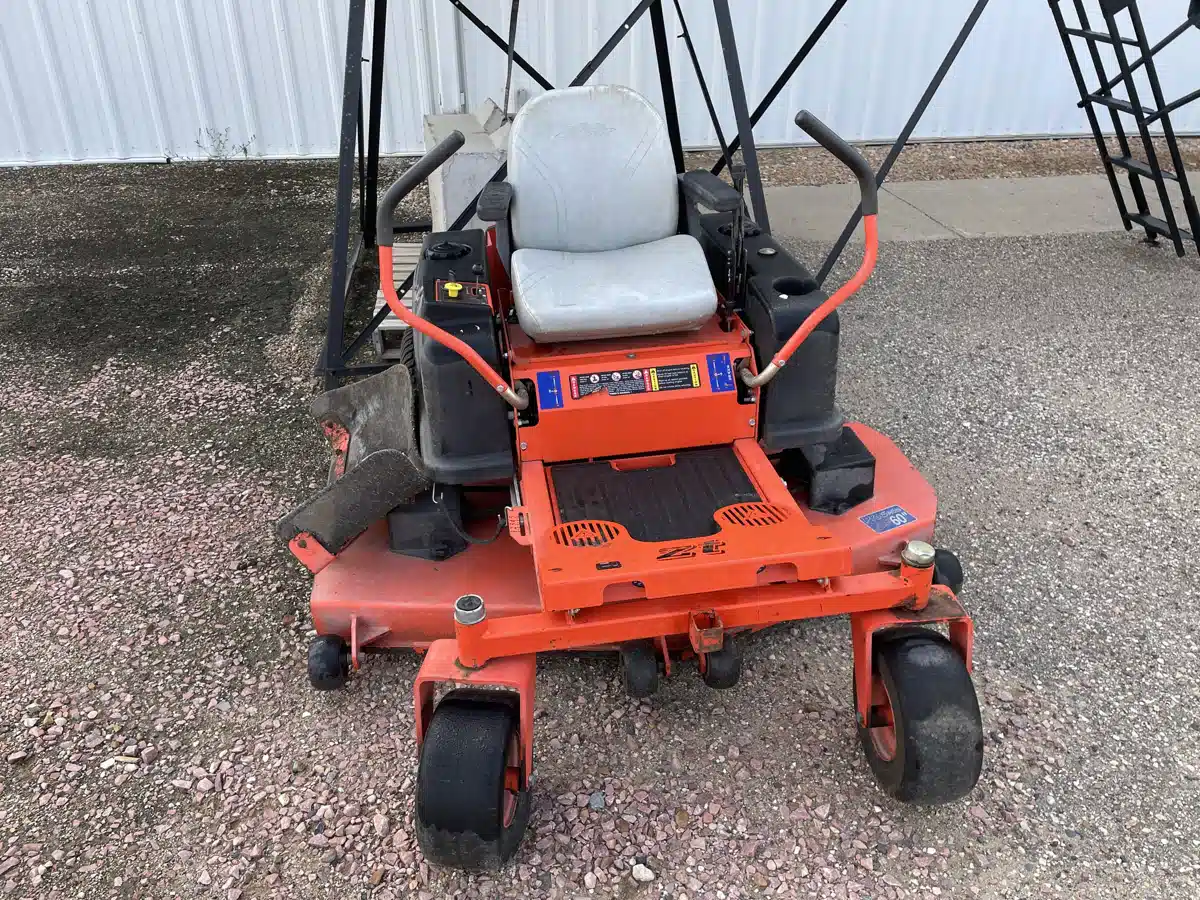 Gallery image 2 for Used 2010 Bad Boy pro series Mower - Zero Turn